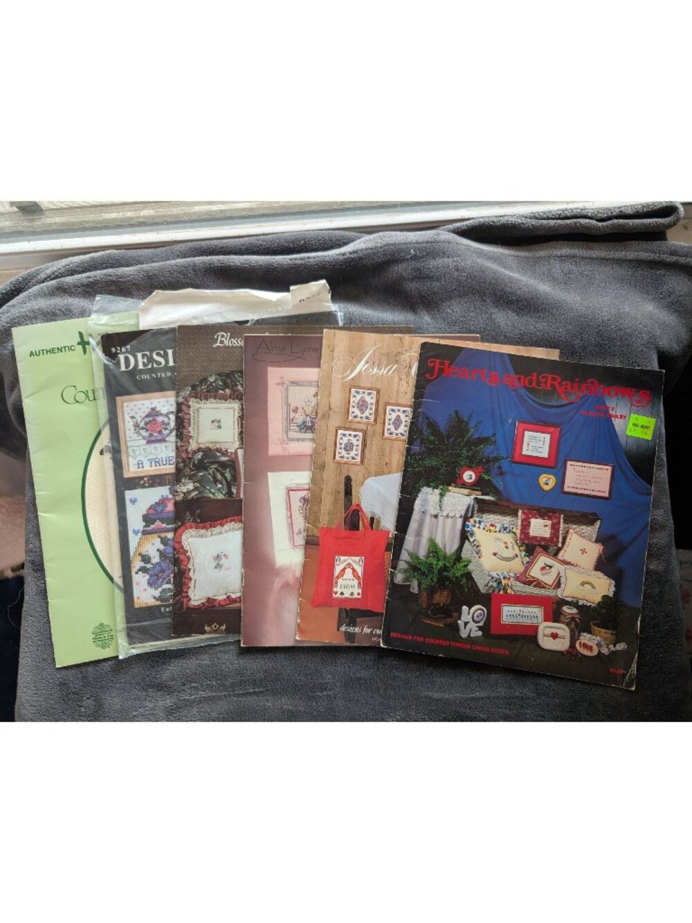 Lot of 6 Cross Stitch Pattern Books/Leaflets - Miscellaneous Themes